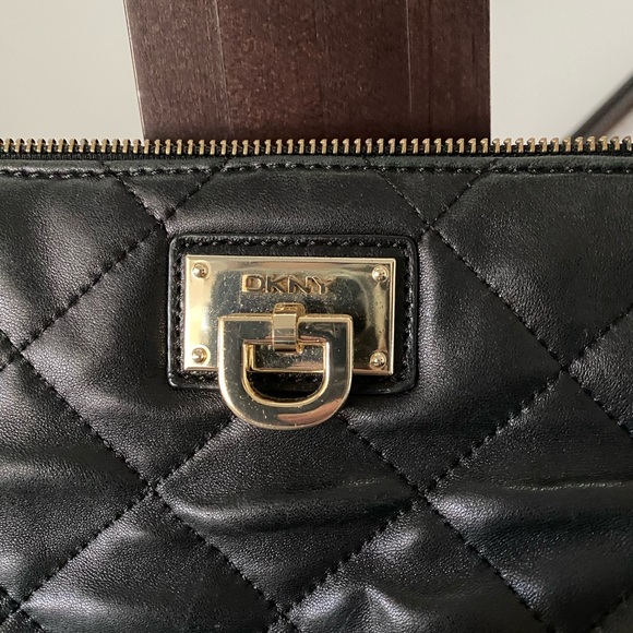 DKNY black leather purse - Picture 3 of 4